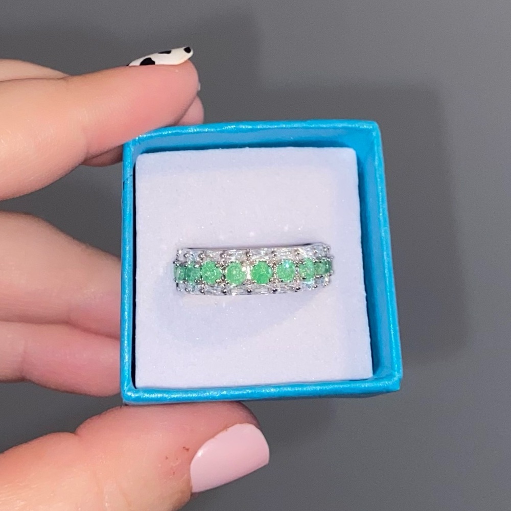 Bomb party ring size 8